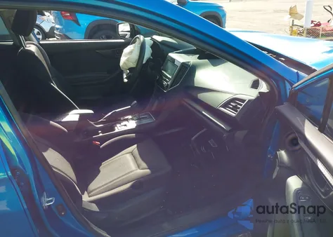 2021 Subaru Impreza Premium 5-Door z USA, uszkodzony, nr VIN 4S3GTAD63M3710363